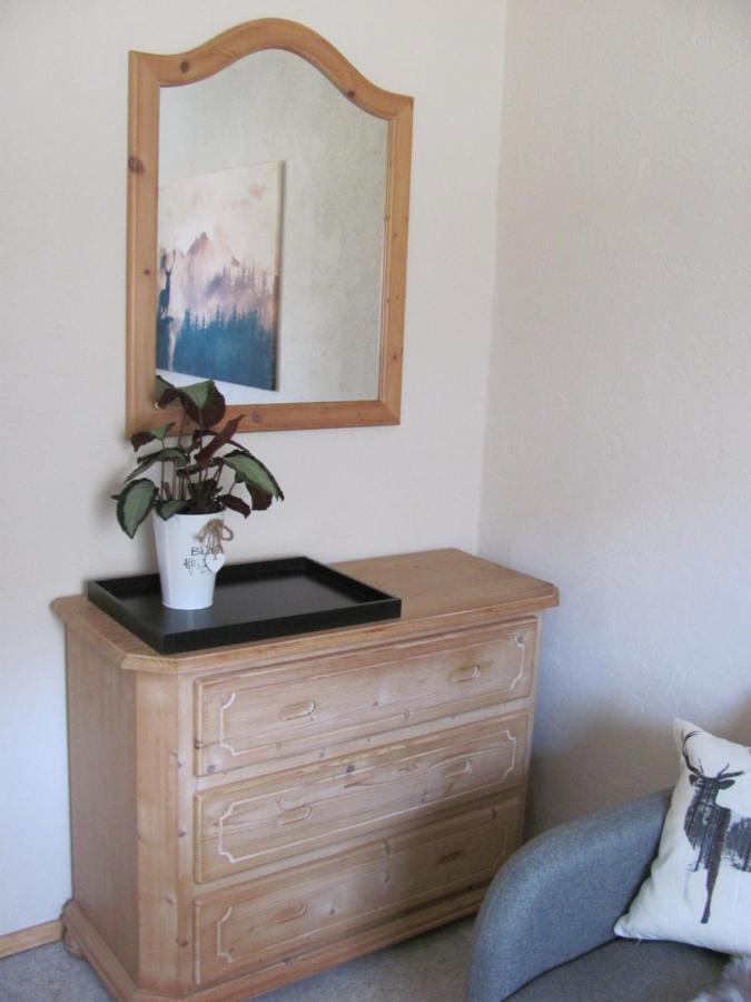 #2 Ruhiges Gemuetliches Ferienzimmer Mit 2 Einzelbetten Gemeinschaftsbad W-Lan Airport Nah Late Night Check In Haus Nr 9,5 Trunkelsberg 外观 照片