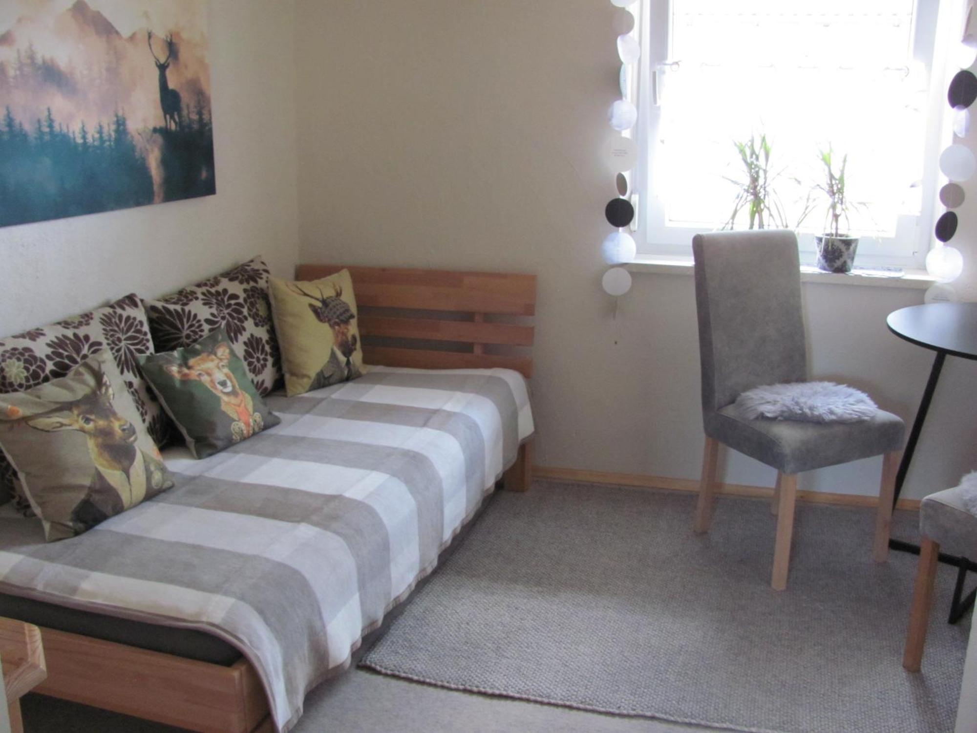 #2 Ruhiges Gemuetliches Ferienzimmer Mit 2 Einzelbetten Gemeinschaftsbad W-Lan Airport Nah Late Night Check In Haus Nr 9,5 Trunkelsberg 外观 照片